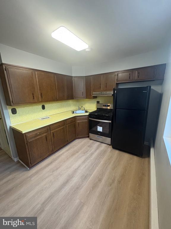 Building Photo - 4564 Bermuda St