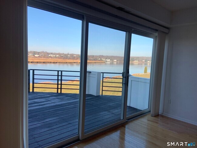 Foto del edificio - 1433 Windward Rd