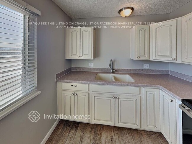 Foto del edificio - 8188 Stuart St