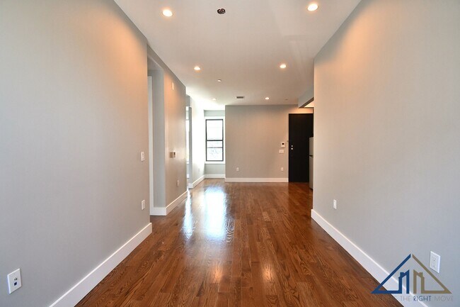 Foto del edificio - 2021 Arthur Ave
