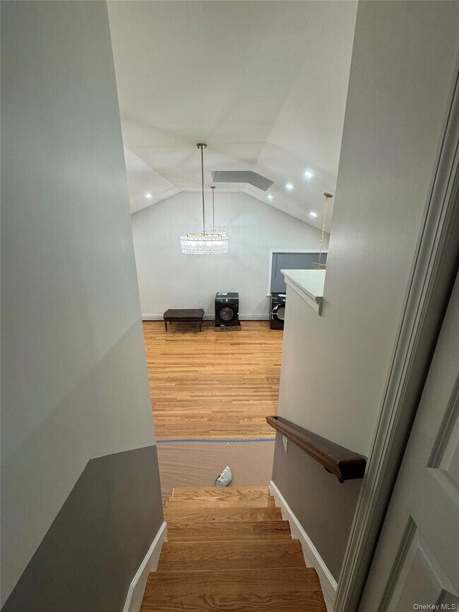 Foto del edificio - 712 Barnes Ave