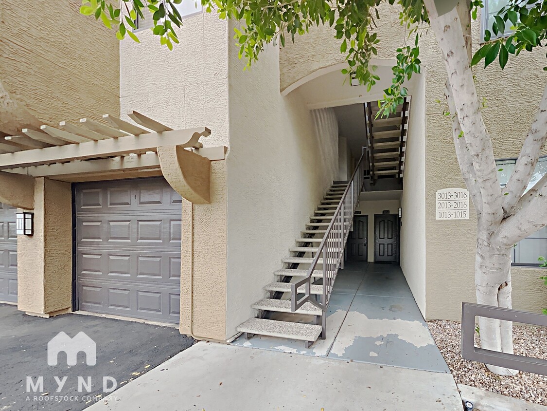 Primary Photo - 5302 E Van Buren St Apt 1015