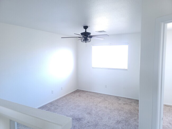 Foto del edificio - 9579 Camelback Peak Ct