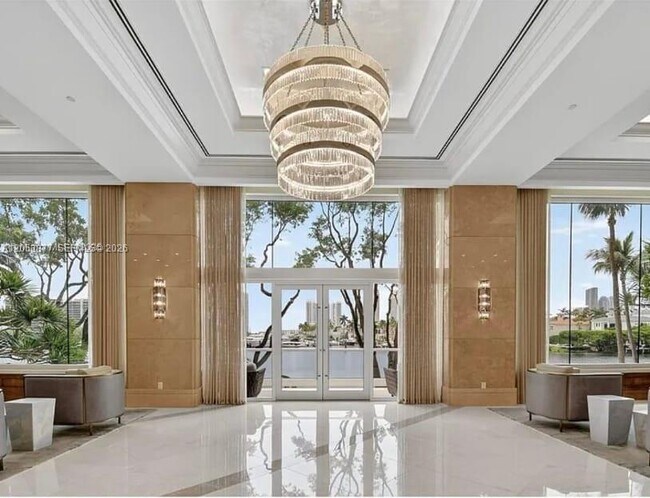 Foto del edificio - 7000 Island Blvd