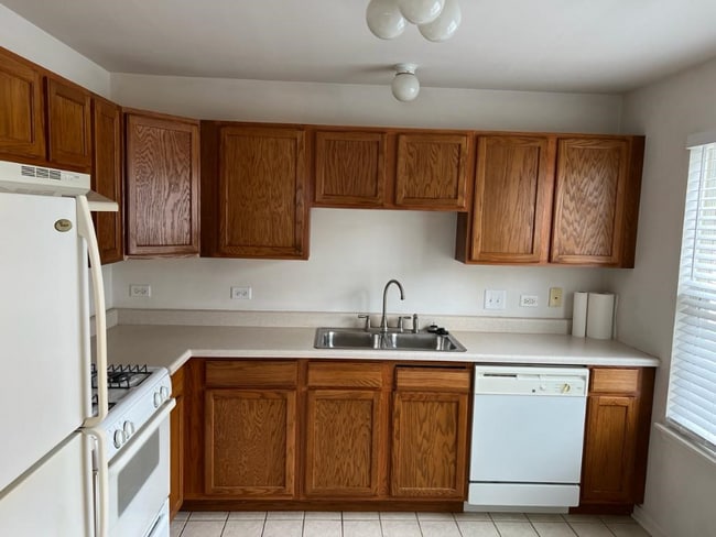 Foto del edificio - 2931 Bartlett Ct