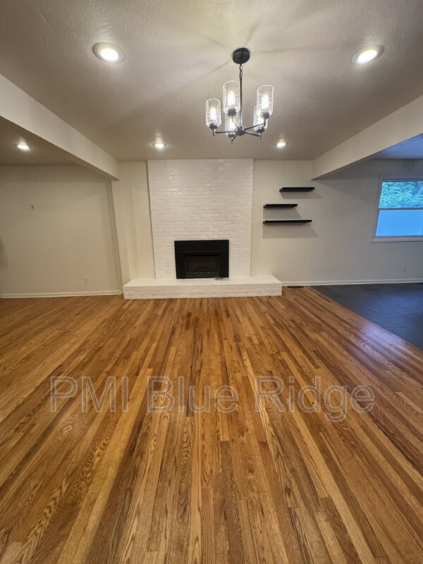 Foto del edificio - 101 Valley Overlook Dr