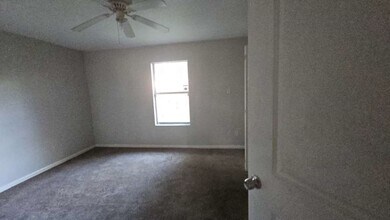 Building Photo - 11919 Greenmesa Dr