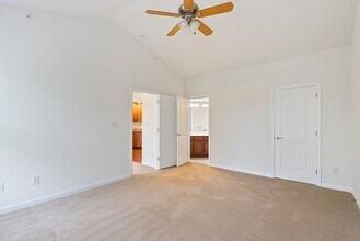Interior Photo - Barclay Square at Princeton Forrestal