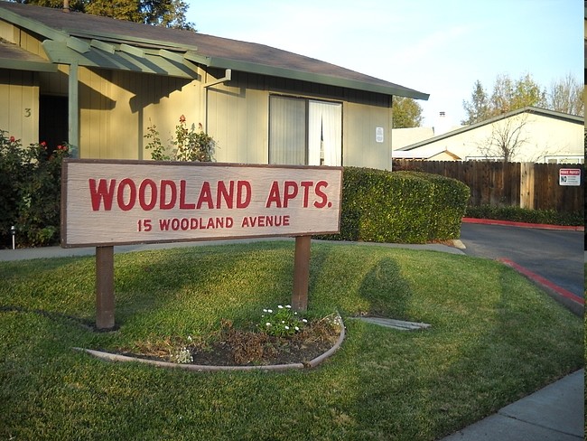 Foto del edificio - Woodland Apartments