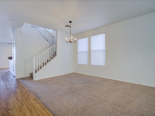 Building Photo - 4 Bedroom 2.5 Bathroom- 2 Story
