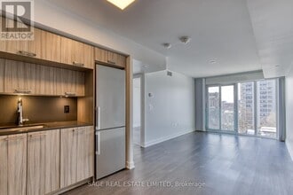 Building Photo - 50 McCaul St