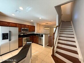 Building Photo - 8103 Summer Gate Ct