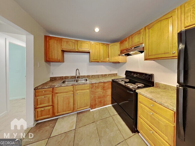 Foto del edificio - 1963 Whitehall Forest Ct SE