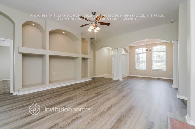 Foto del edificio - 13343 Biscayne Dr