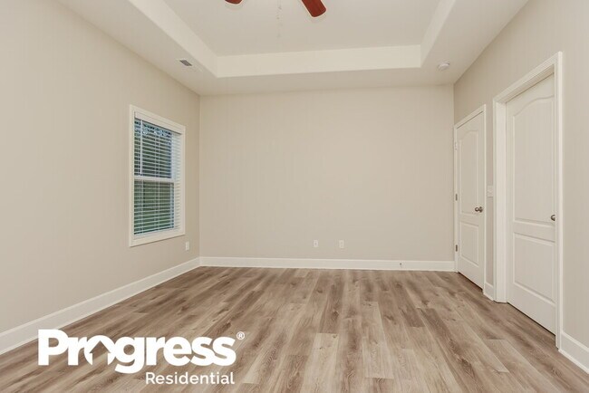 Foto del edificio - 1821 Belle Arbor Dr