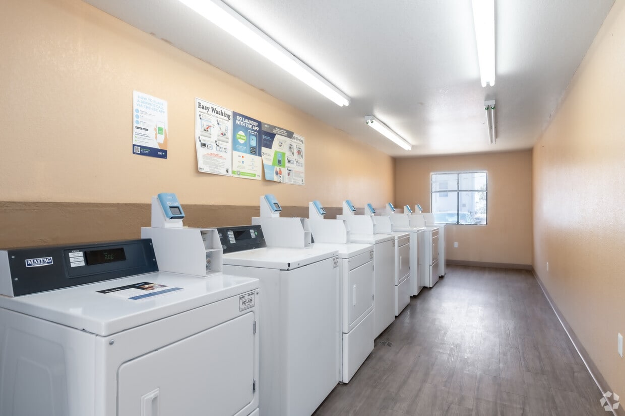 OMNI-Centre Square - 2049 S Triviz Dr Las Cruces, NM 88001 | Apartments.com