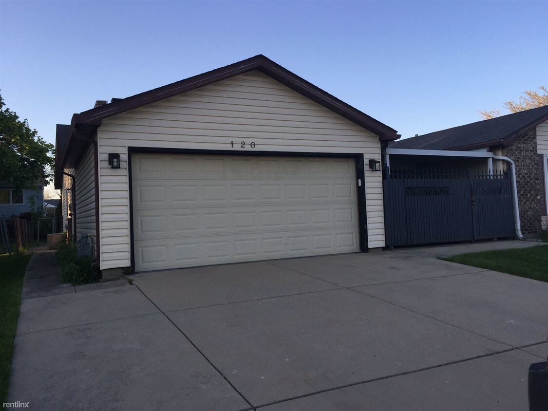 Primary Photo - 120 Brookside Dr