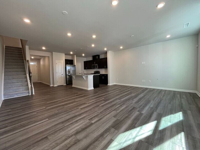 Foto del edificio - 258 Ivy Vine Wy