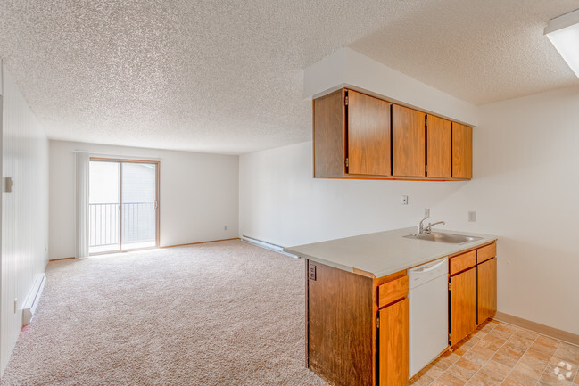 1BR, 1BA - 611 SF - Crosspointe Apartments