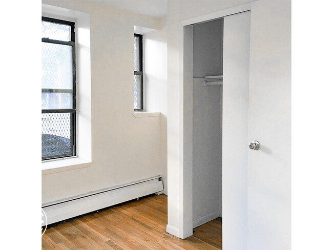 Building Photo - 2406 Newkirk Ave