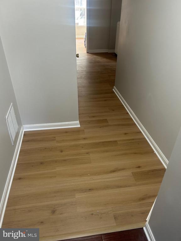 Building Photo - 20382 Farmgate Terrace