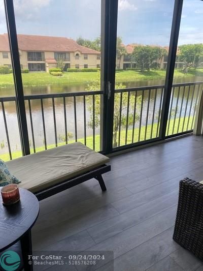 Foto del edificio - 5299 Europa Dr