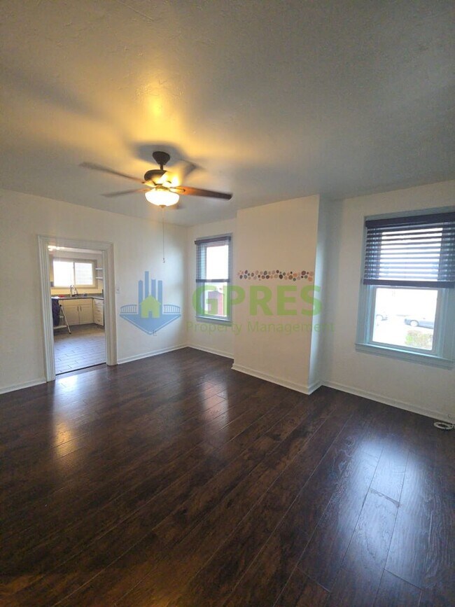 Photo - 119 E Sherman St Apartment