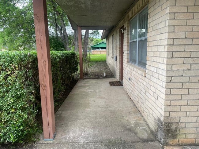 Foto del edificio - 413 Magnolia St