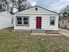 Building Photo - 1722 E 2nd Ave