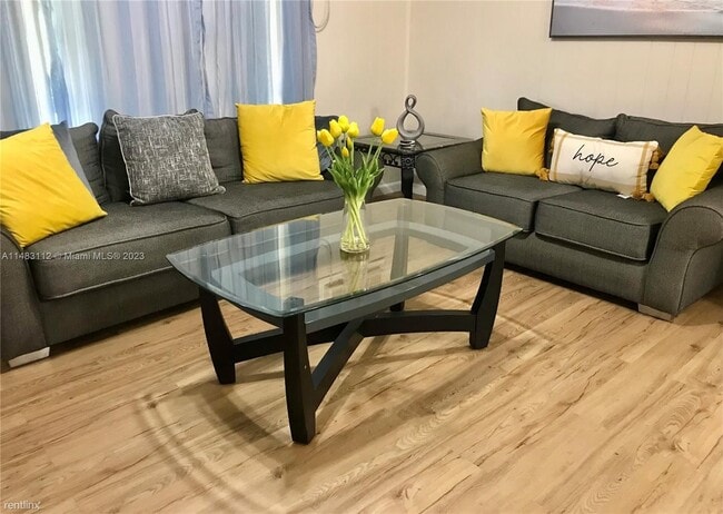 Foto del edificio - 3 br, 2 bath House - 1560 NE 42nd St