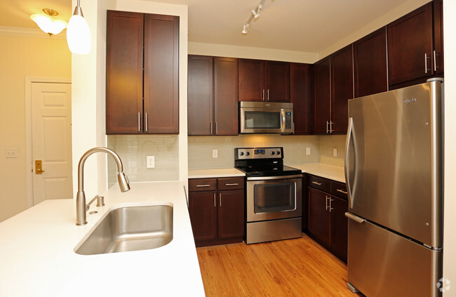 Kitchen - Reserve at Wauwatosa