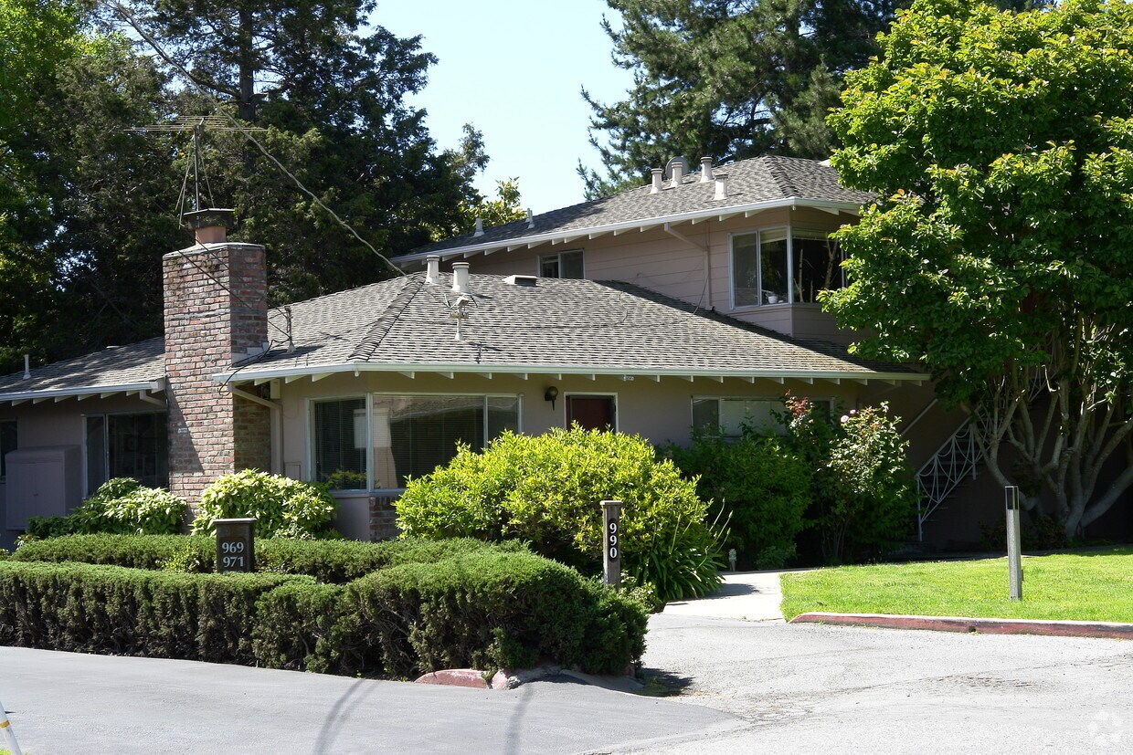 Foto del edificio - 980-990 Alice Ln