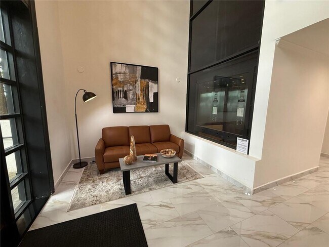 Foto del edificio - 1308 Pine Heights Dr NE