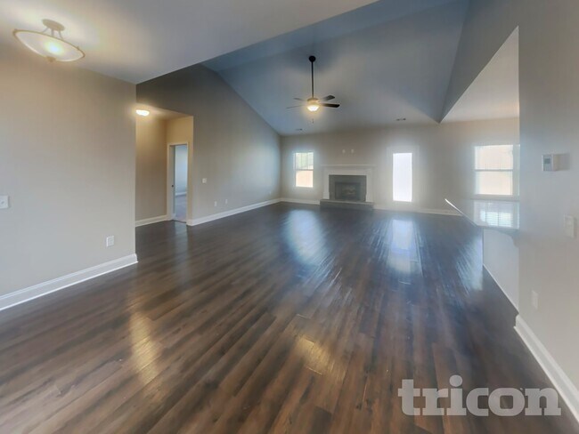 Foto del edificio - 150 Brookhaven Dr