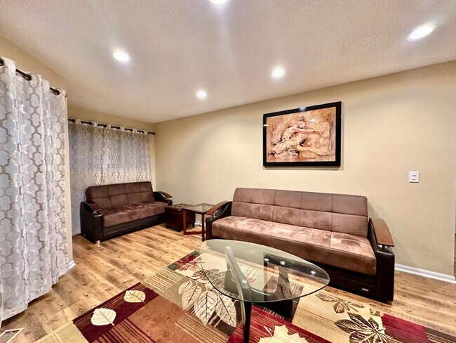 Building Photo - 1125 Courtland Dr
