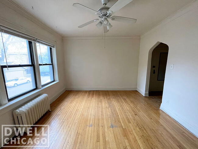 Building Photo - 2950 N Seeley Ave