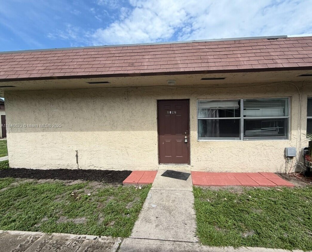 Primary Photo - 5402 NW 24th Ct
