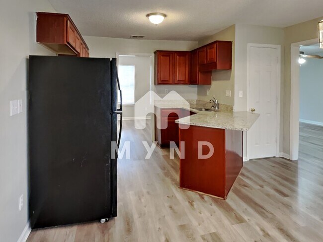 Building Photo - 3806 Sungrove Cir E