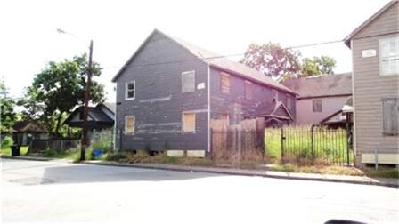 Building Photo - 2619 Canfield St