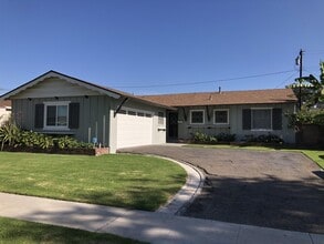 Building Photo - 4218 W Hill Ave
