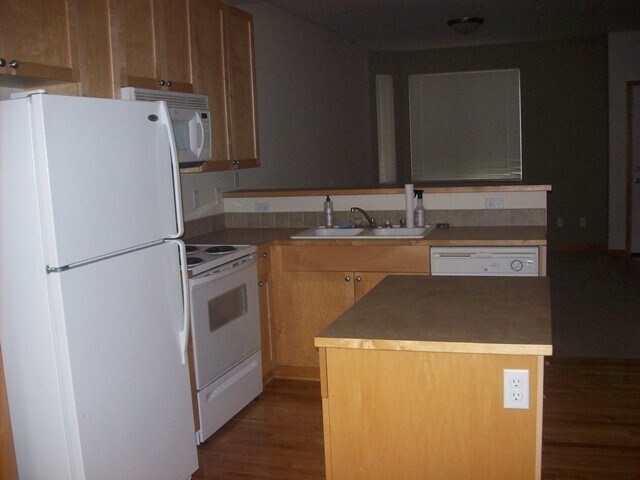Building Photo - 2 bdrm 2.5 bath Townhouse with garage!$169...