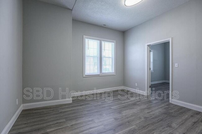 Building Photo - 1700 S Harvard Ave