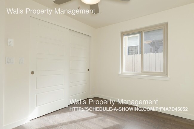 Foto del edificio - 216 NW 70th St