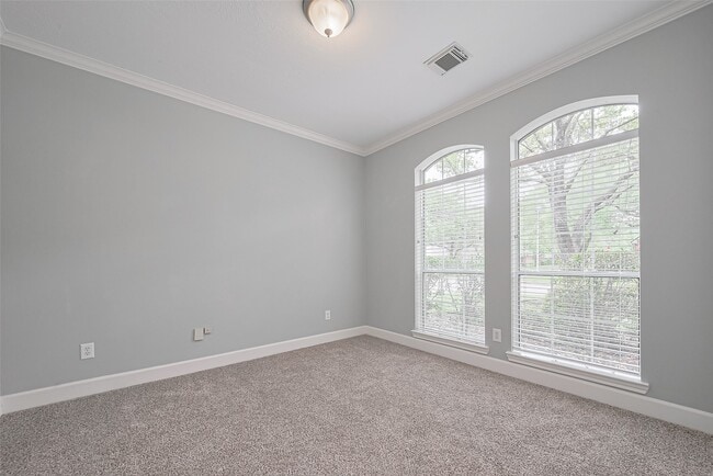 Foto del edificio - 223 Owens Park Dr