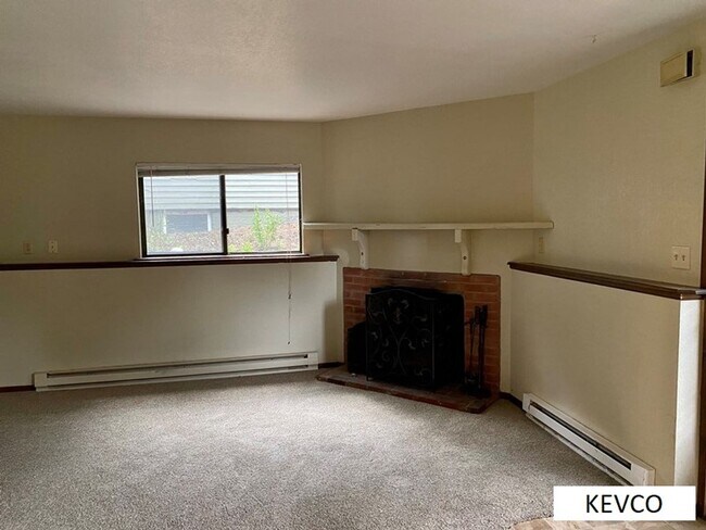 Foto del edificio - 620-622 Endicott St