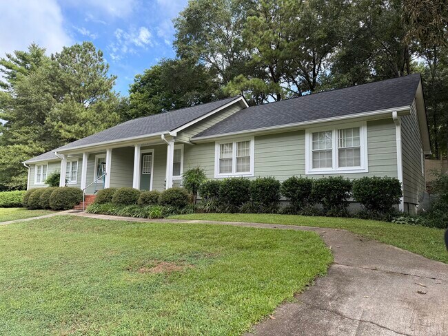 775C Indian Mound Rd exterior - 775 Indian Mound Rd SE