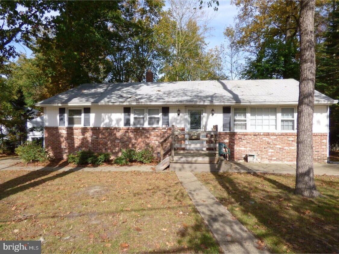 359 Lake Blvd, Lindenwold, NJ 08021 House Rental in Lindenwold, NJ
