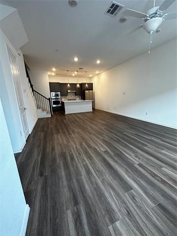 Building Photo - 9939 Hennings St
