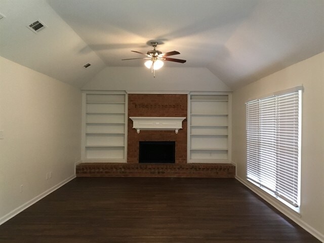 Building Photo - 7142 Autumn Forrest Dr