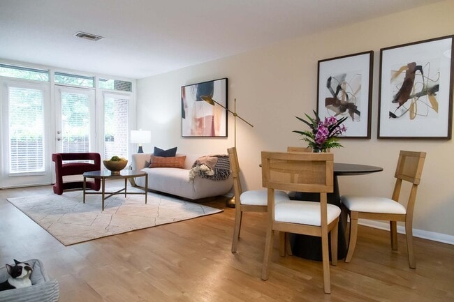 Building Photo - Windover